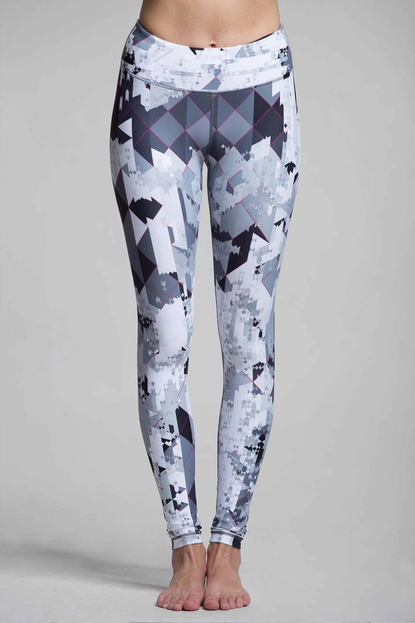 Lucky Mono Pix Graphic Leggings